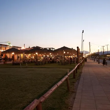 Albatross Hotel 3*