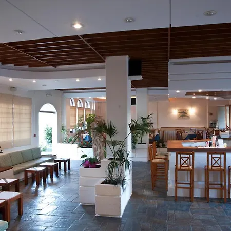 Albatross Hotell Maleme