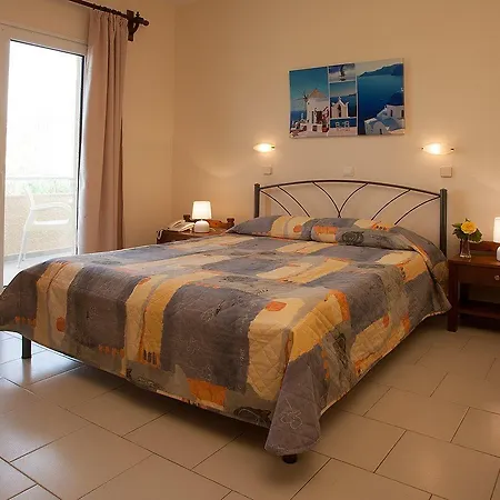 Albatross Hotell 3*